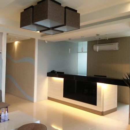 Win Hotel & Casino Talisay  Exterior foto